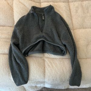 SKIMS cropped cozy zip up